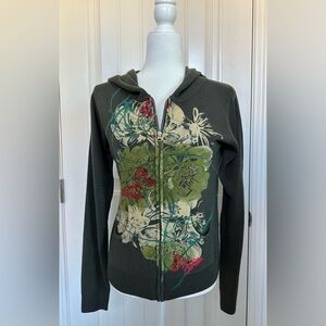 Sweater/hoodie Size: Small